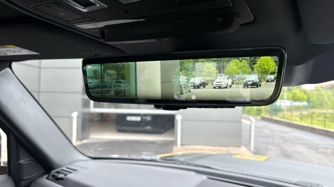 Land Rover Defender 3.0 D350 Trophy Edition Deep Sandglow 110 5dr Auto Diesel Estate - Image 35